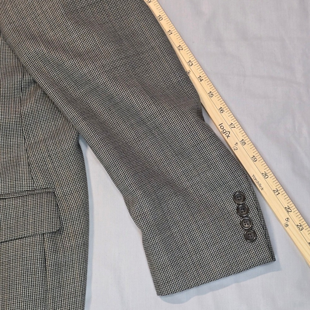 100% Wool IZOD Mens 44S Gray Houndstooth Blazer Sport Coat Classic 2 Button suit - Picture 9 of 16